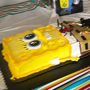 Spongebob Square pants cake decor